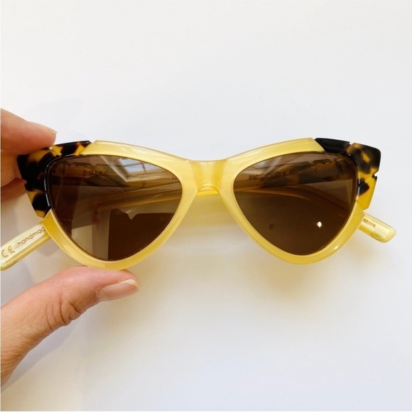 Pared piccolo and grande sharp cat eye Sunglasses main image 14